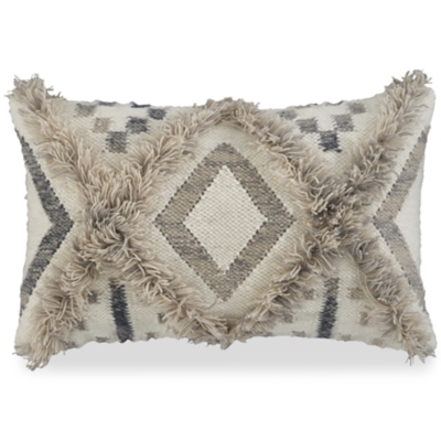 Throw Pillows, Blankets, & Poufs