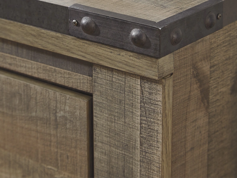 zoomed in image of dresser