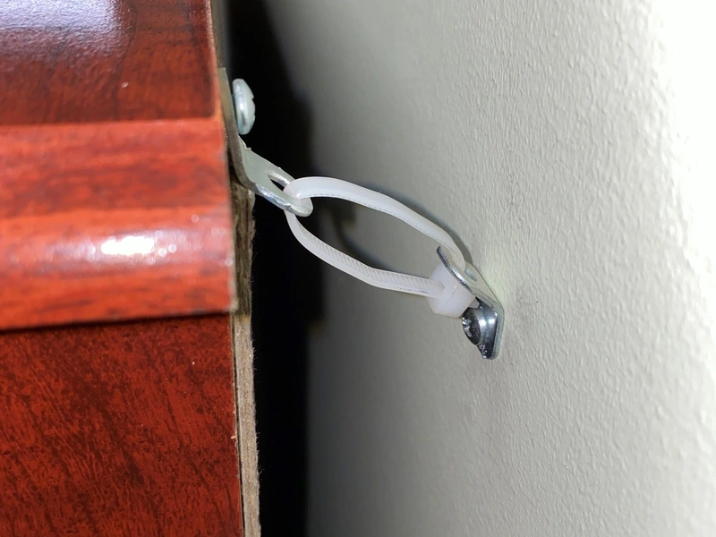 Wall Anchor